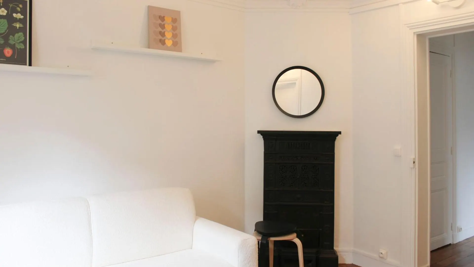 Charming T3 Near The Promenade Pereire Apartment Paris France