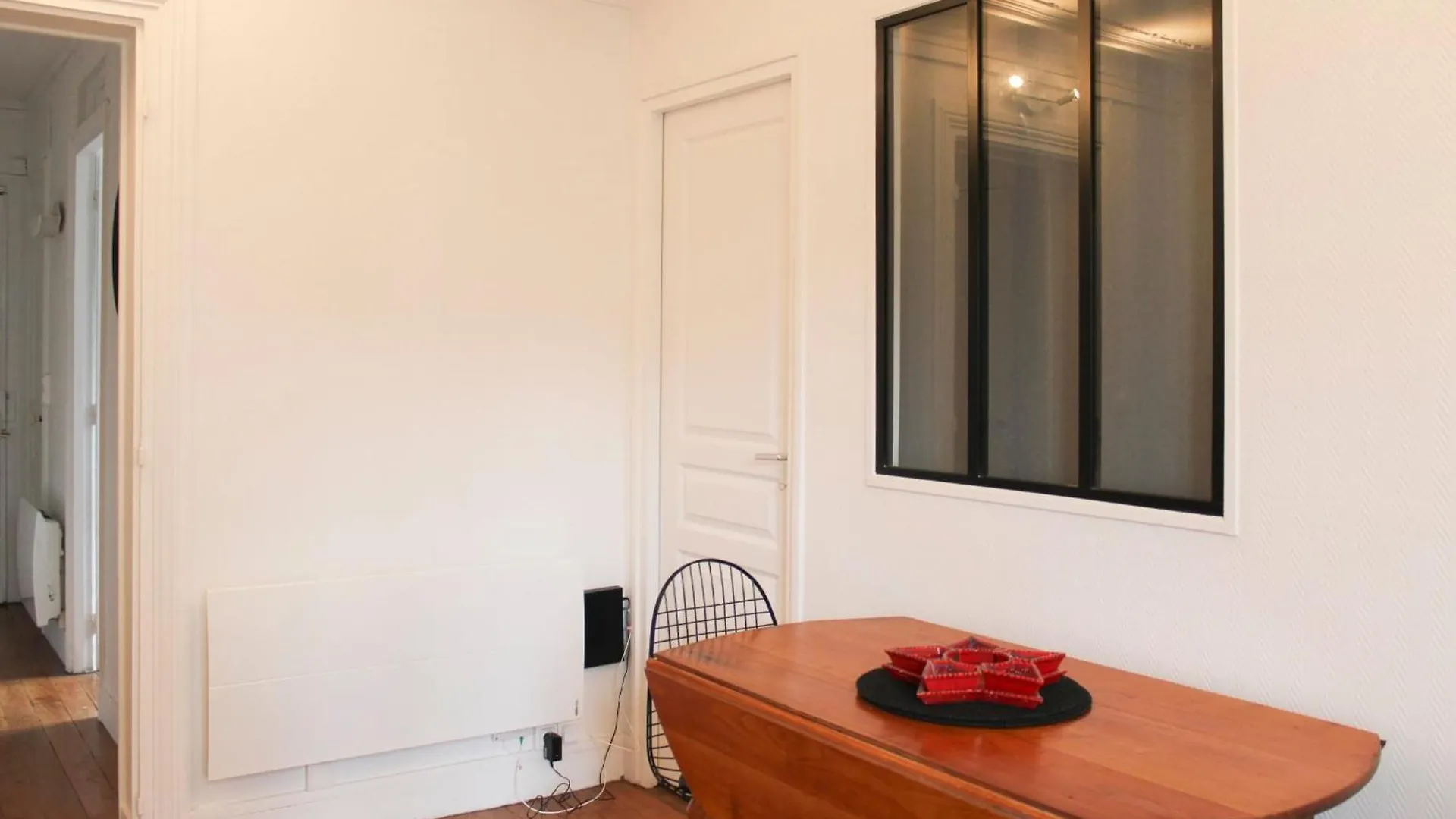 Charming T3 Near The Promenade Pereire Apartment Paris