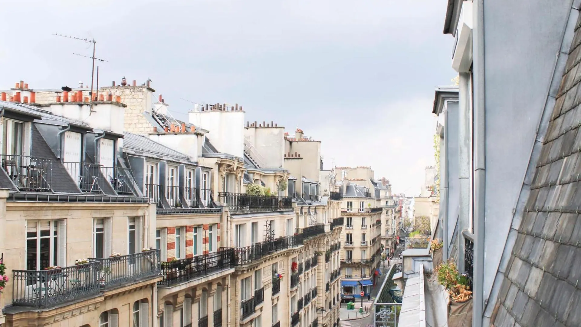 Charming T3 Near The Promenade Pereire Apartment Paris