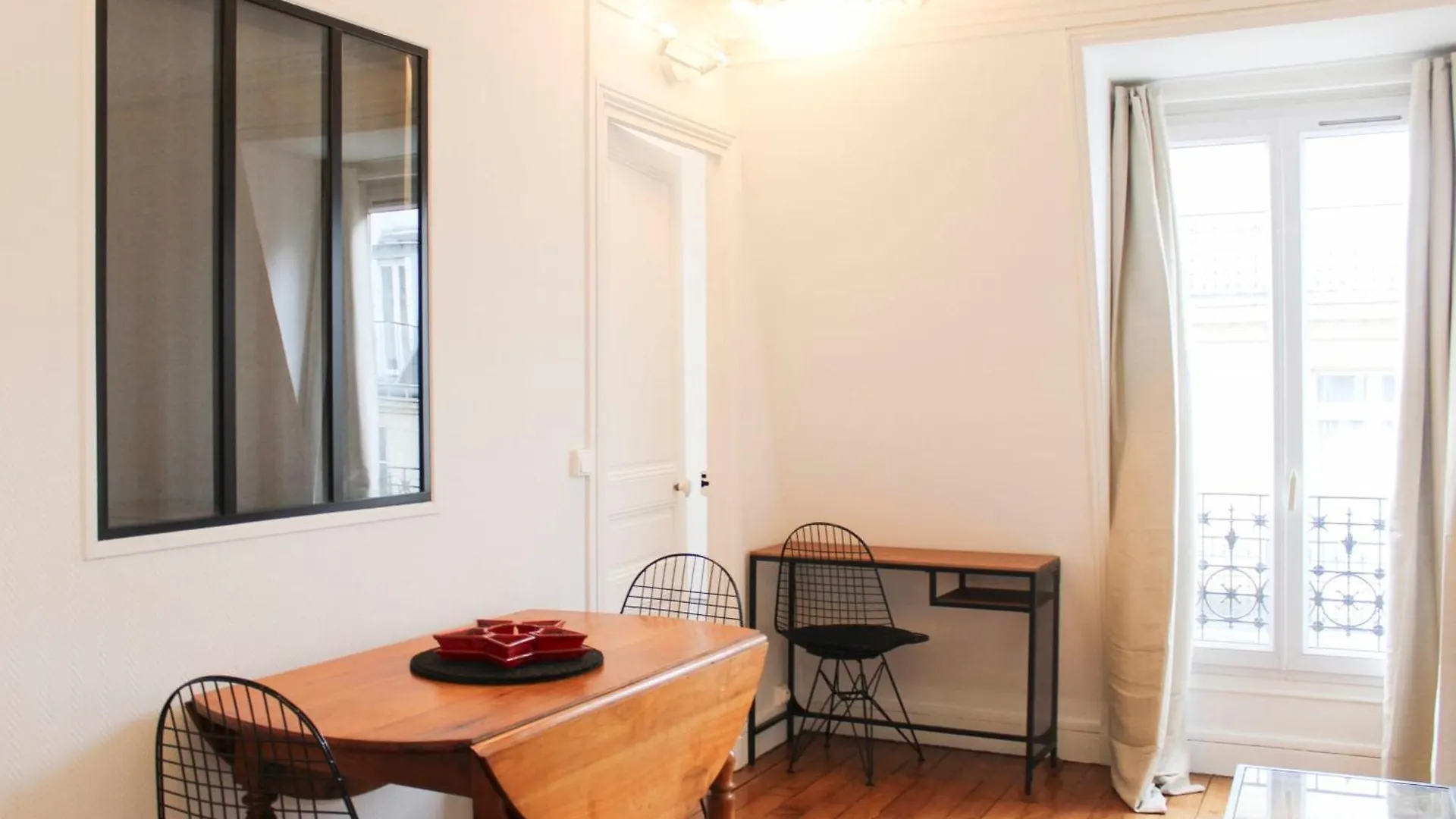 Charming T3 Near The Promenade Pereire Apartment Paris